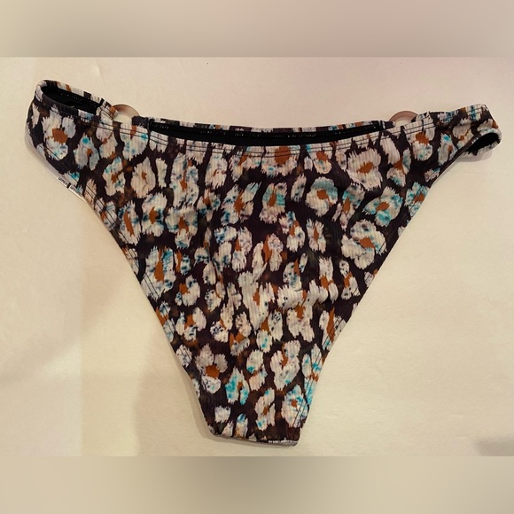 NWT Topshop Woman’s Bikini Bottom Size 6 - Picture 2 of 4